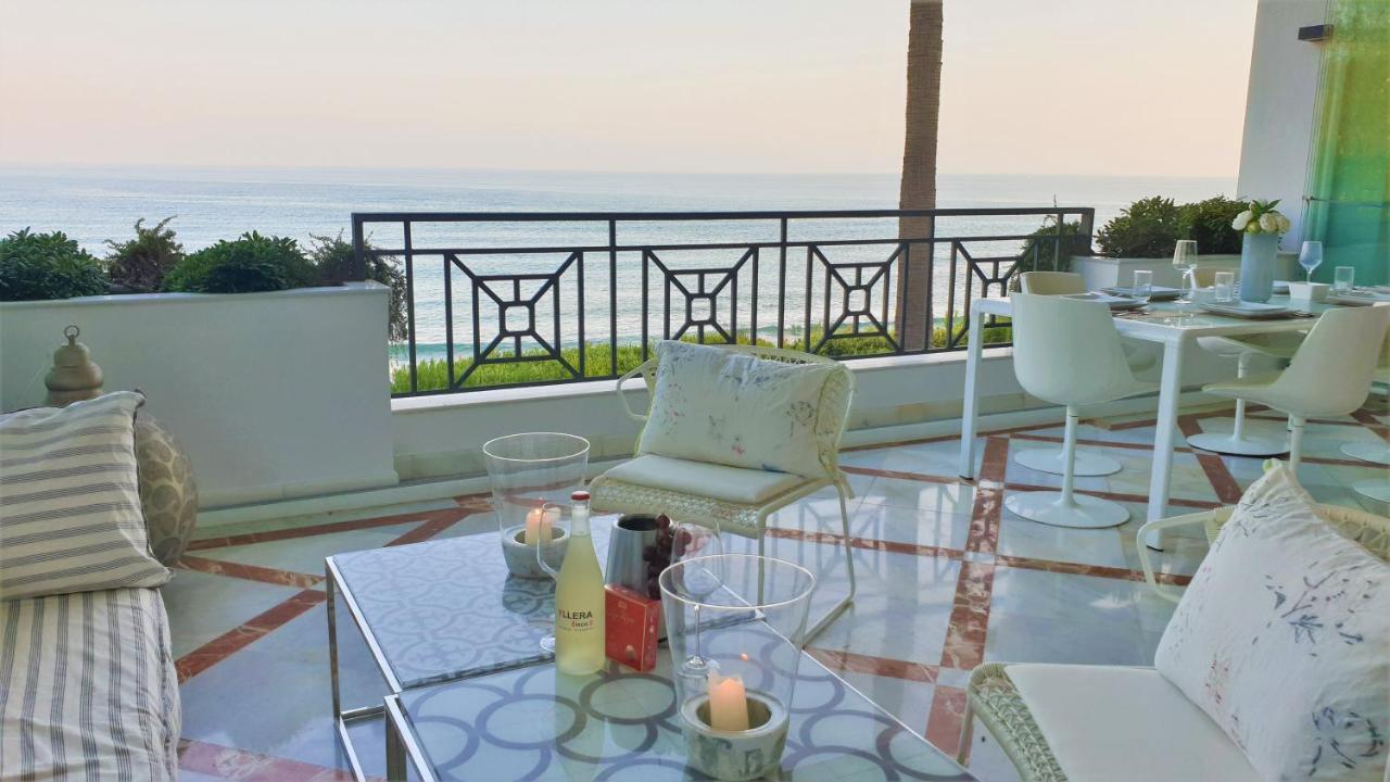 Luxury Apartment Frontal Beach In Doncella Beach Estepona Exteriör bild