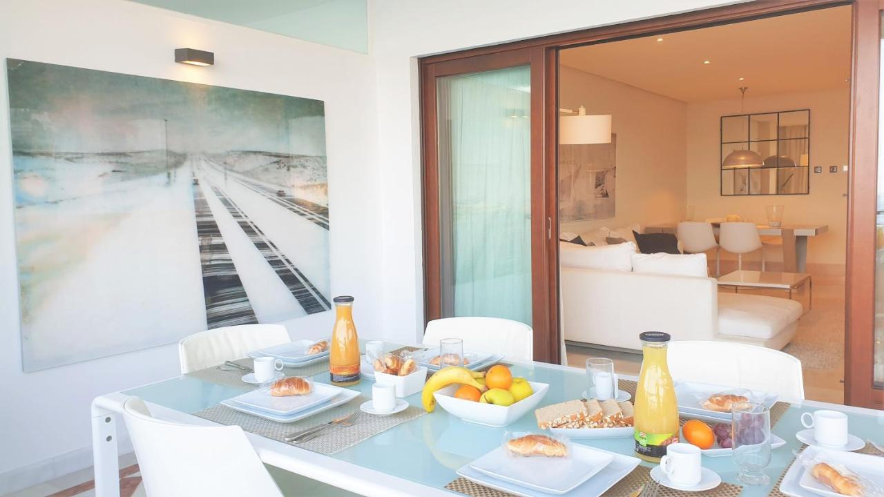 Luxury Apartment Frontal Beach In Doncella Beach Estepona Exteriör bild