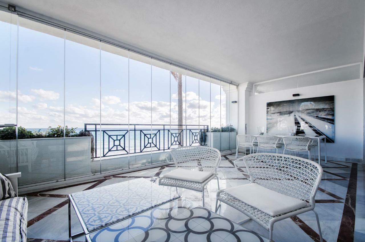 Luxury Apartment Frontal Beach In Doncella Beach Estepona Exteriör bild