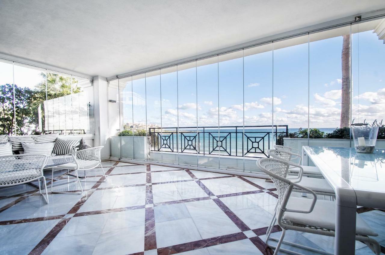 Luxury Apartment Frontal Beach In Doncella Beach Estepona Exteriör bild